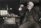 21 DE NOVIEMBRE: THOMAS A. EDISON ANUNCIA...