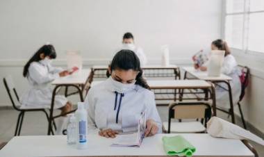 LA EDUCACION DEBE SER DECLARADA SERVICIO PUBLICO ESENCIAL