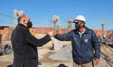 GOBERNADOR OMAR PEROTTI EN VENADO TUERTO