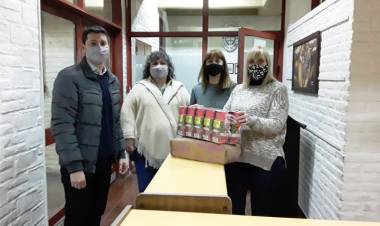 "SEGUIMOS COLABORANDO CON LAS INSTITUCIONES" MUNICIPALIDAD DE RUFINO