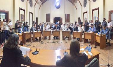 LISANDRO ENRICO EN EL CONCEJO DELIBERANTE DE VENADO TUERTO