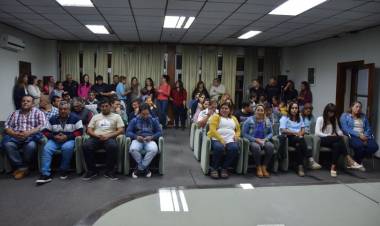 SE  EFECTIVIZARAN 43 EMPLEADOS MUNICIPALES