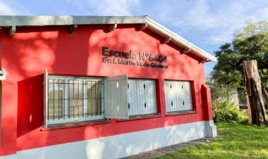 SENADOR LISANDRO ENRICO: ESTAMOS PRESENTES EN LAS ESCUELAS DE LA REGION. HOY VISITAMOS LA 6404