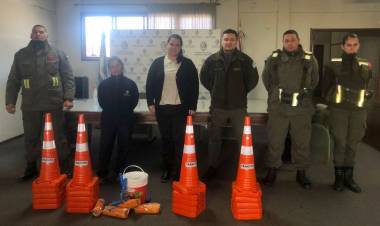 ENTREGA DE ELEMENTOS A GENDARMERIA