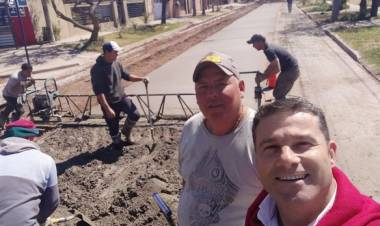 PAVIMENTANDO GARAY E/ ITALIA Y BOULEVARD SAN MARTIN