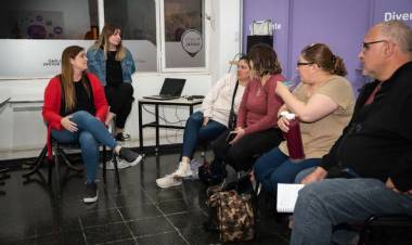 CAPACITACION DE EMPRENDEDORES EN PUNTO DIGITAL