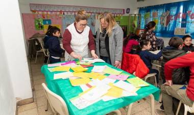 FERIA DE CIENCIAS VISITADA POR MARINA FASANO