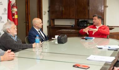 INTENDETE NATALIO LATTANZI CON MINISTRO DE SEGURIDAD DE LA PROVINCIA DE SANTA FE
