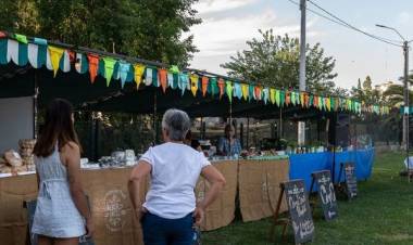 FERIA DE ARTESANOS Y MERCADO FRESCO