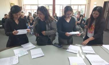 ENTREGA DE BECAS