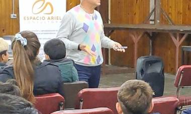 CHARLA SOBRE ADICCIONES