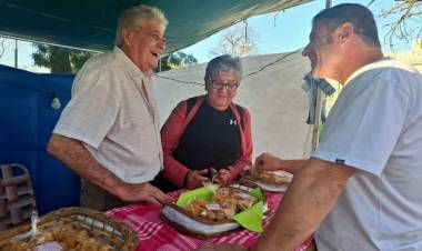CERRAMOS EL FIN DE SEMANA CON FERIA