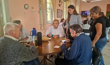 TARDE DISTINTA EN SALAS COBO