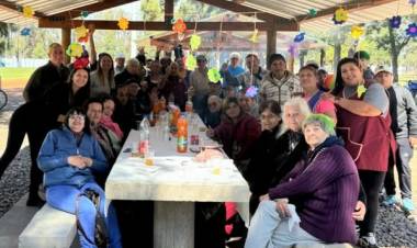 FESTEJAMOS LA PRIMAVERA
