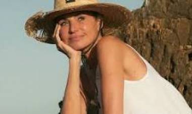 17 DE OCTUBRE DE 1966: NACE NATALIA LOBO