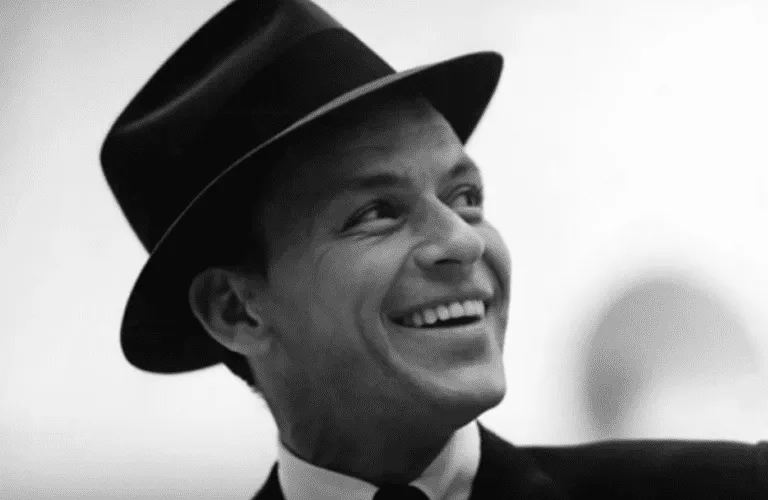 12 DE DICIEMBRE DE 1915; NACE FRANK SINATRA