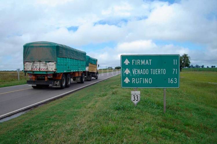 Ruta 33 llega al senado