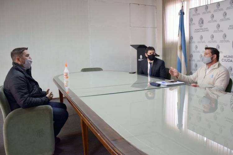 REUNIÓN CON REPRESENTANTES DE FRIGORÍFICO