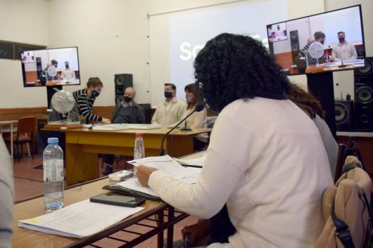 "ES MUY GRATIFICANTE DISPONER DE VIVIENDAS PARA LA CIUDAD"
