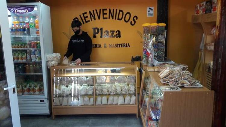 NUEVO LOCAL DE PANADERÍA PLAZA EN AMÉRICA Y SANTA ROSA