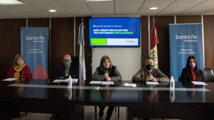MINISTRA ADRIANA CANTERO: EL REGRESO A LAS CLASES DESPUÉS DE LAS VACACIONES DE INVIERNO