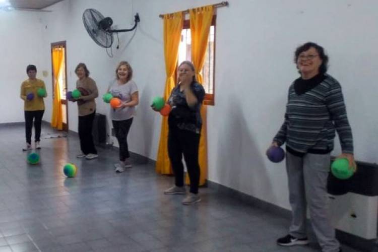 BAILE Y MOVIMIENTO EN EL HOGAR