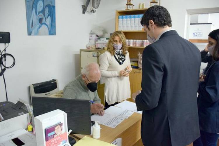 ENTREGA DE FONDOS CAPS MARTA FRIGERIO