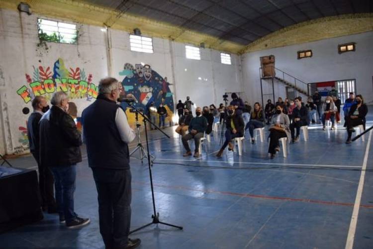 SE ENTREGARON 12 VIVIENDAS