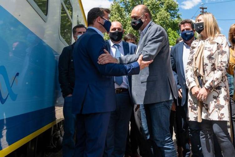 "FESTEJAMOS  LA VUELTA DEL TREN DE PASAJEROS"