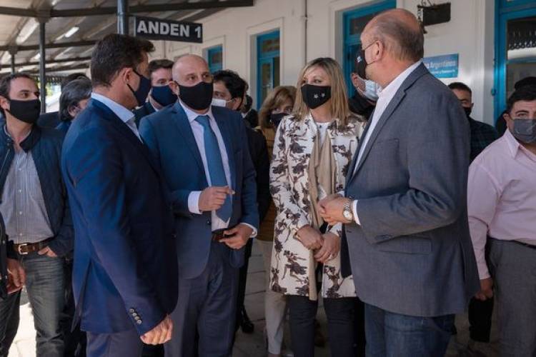 "FESTEJAMOS  LA VUELTA DEL TREN DE PASAJEROS"