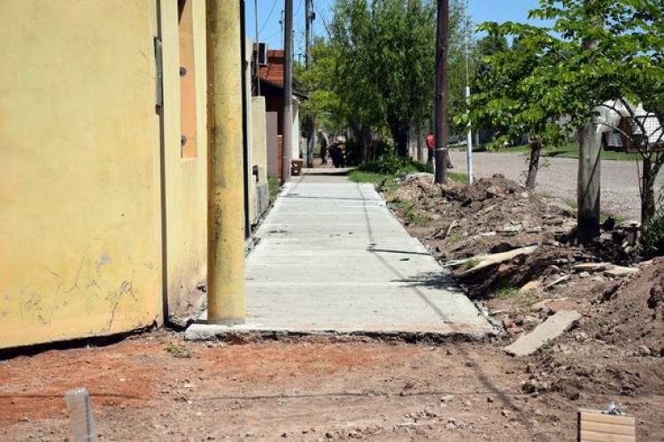 VEREDAS EN CALLE VICTORERO