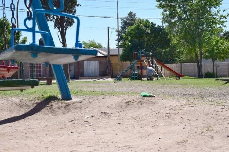 PINTURA DE JUEGOS EN  PLAZAS