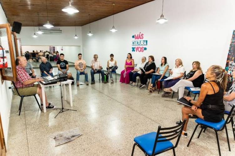 ENSAYO Y AUDICIONES DEL CORO