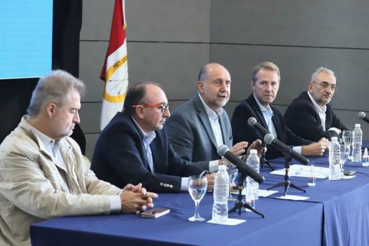 EL GOBERNADOR OMAR PEROTTI EN SUNCHALES