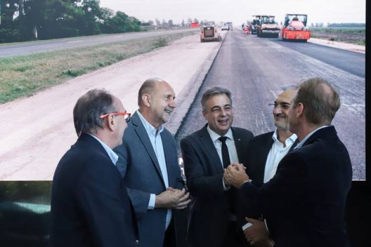 EL GOBERNADOR OMAR PEROTTI EN SUNCHALES