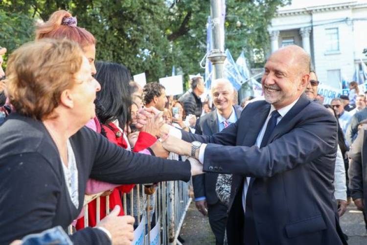 GOBERNADOR OMAR PEROTTI: "CUIDEMOS LAS PRIORIDADES"