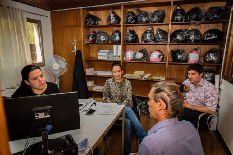 PILAS, NEUMATICOS Y MEDICAMENTOS VENCIDOS