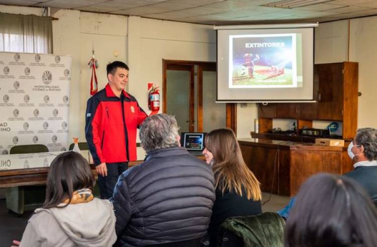 CAPACITACION SOBRE MATAFUEGOS