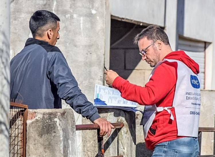 SENADOR LISANDRO ENRICO CENSANDO EN VENADO TUERTO