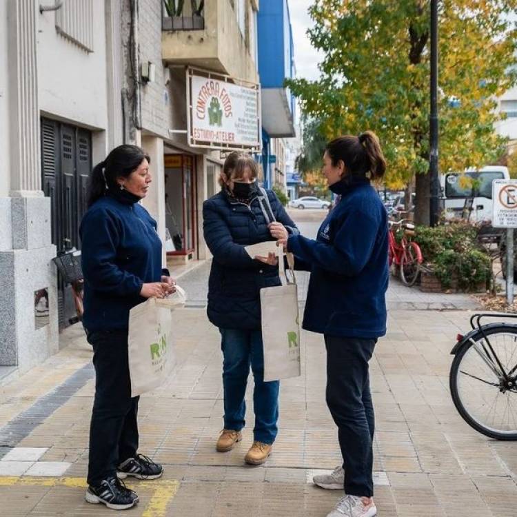 LA MUNICIPALIDAD RECORRIENDO LA CIUDAD