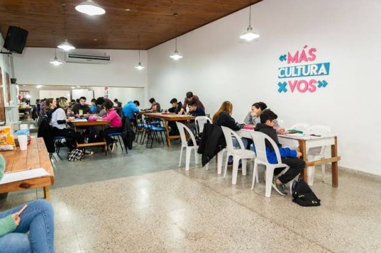 SEGUNDO CURSO DE ANIME Y MANGA