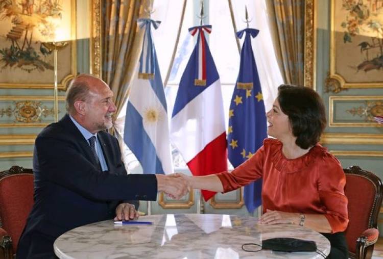 GOBERNADOR OMAR PEROTTI CON EMBAJADORA DE FRANCIA