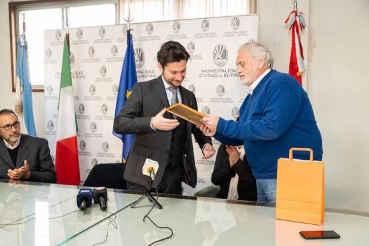 VISITA DEL CONSUL DE ITALIA