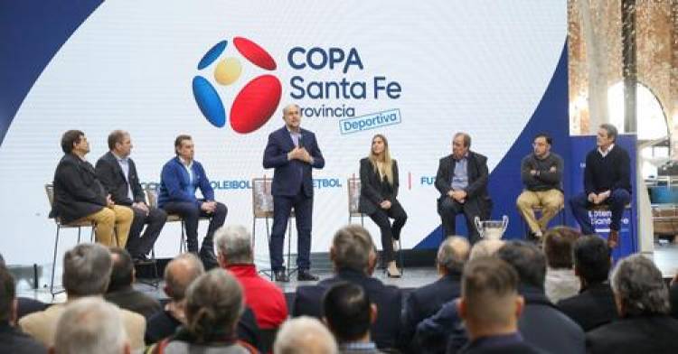 PEROTTI PRESENTO LAS COPAS SANTA FEPROVINCIA  DEPORTIVA  2022