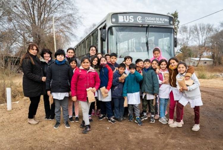 ALUMNOS DE LA 6426 VISITANDO MUSEO Y ARCHIVO HISTORICO MUNICIPAL
