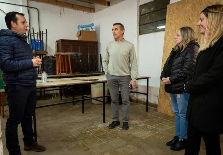 VISITA A LA ESCUELA DE EDUCACION MANUAL N° 3100 (27/6)