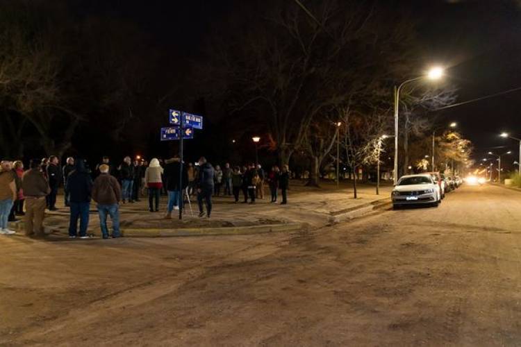 ENCENDIDO 100 LUMINARIAS LED EN BARRIO GRAL. SAN MARTIN