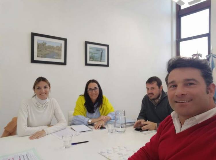 INTENDENTE NATALIO LATANZZI CON MINISTRA DE AMBIENTACION Y CAMBIO CLIMATICO DE LA PROVINCIA DE SANTA FE (22/7)