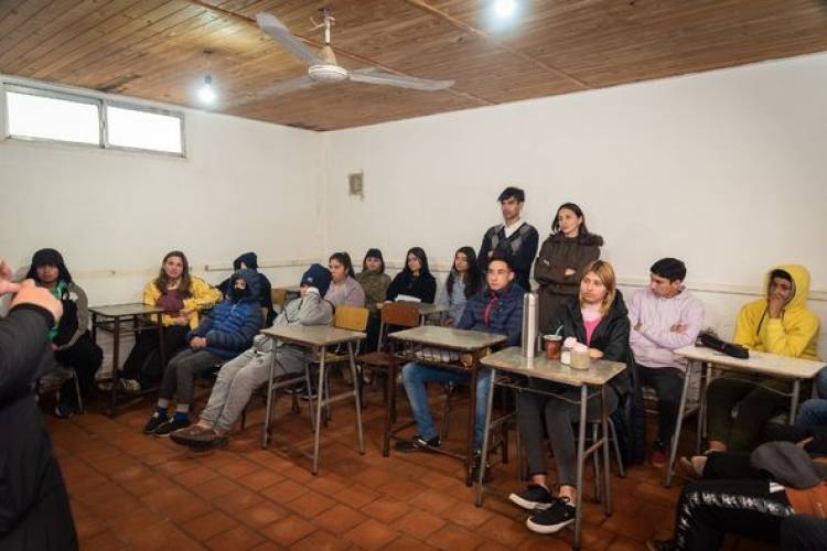 SEGUIMOS CON LAS CHARLAS SOBRE MEDIOAMBIENTE