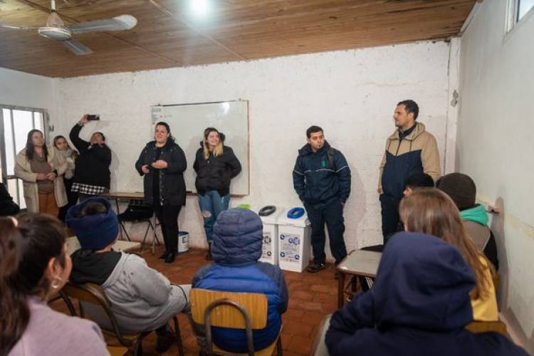 SEGUIMOS CON LAS CHARLAS SOBRE MEDIOAMBIENTE